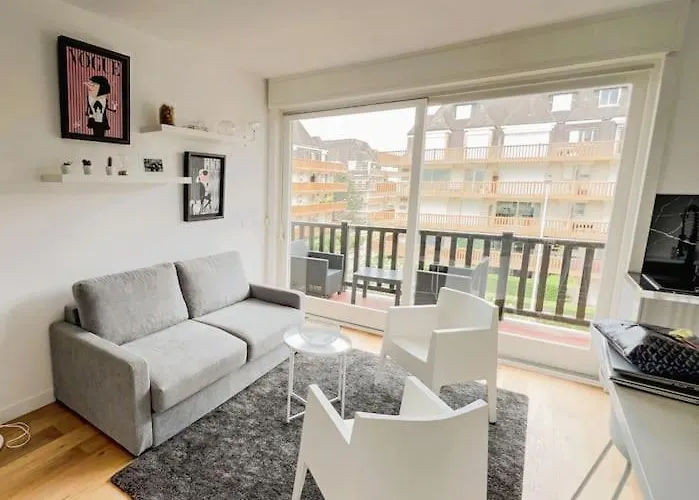 Triangle D'or Proche & Casino Aux Clefs Des Sacres *